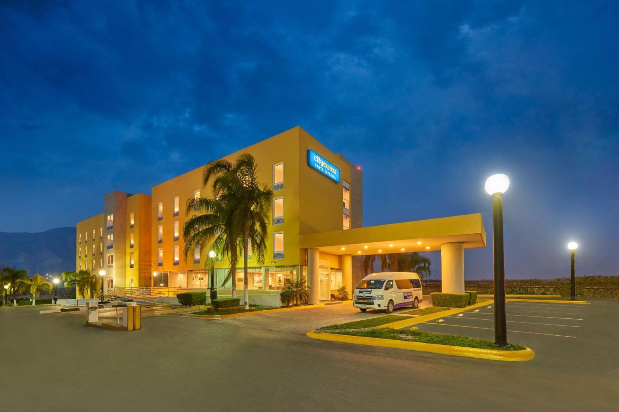 City Express By Marriott Monterrey Santa Catarina Santa Catarina  Eksteriør billede