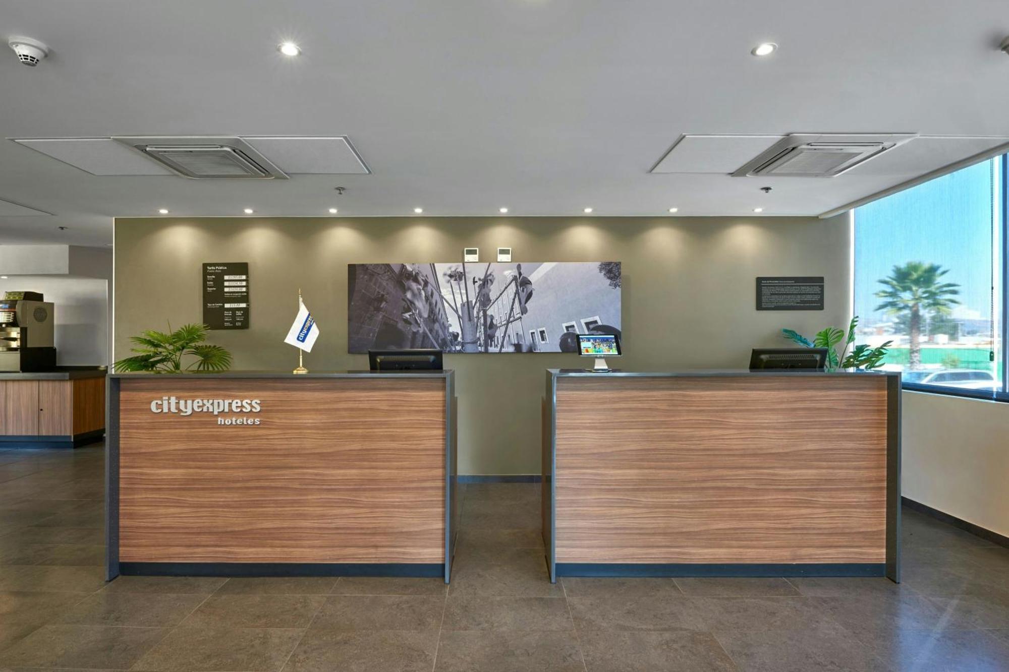 City Express By Marriott Monterrey Santa Catarina Santa Catarina  Eksteriør billede